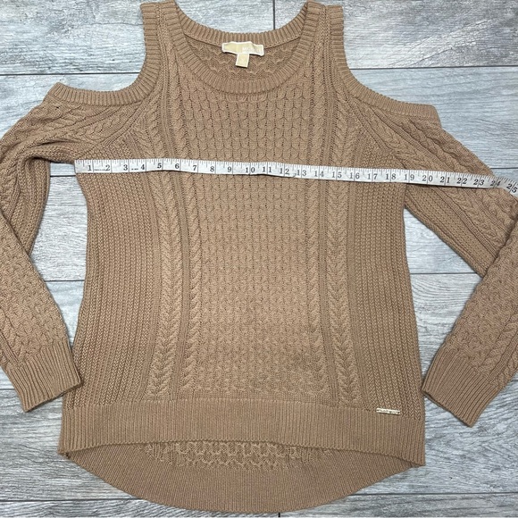 Michael Kors cold shoulder sweater M - Picture 6 of 9